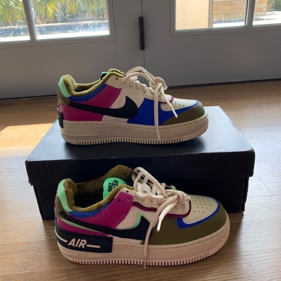 NIKE Air Force 1 Shadow SE Sneaker - Picture 2 of 11